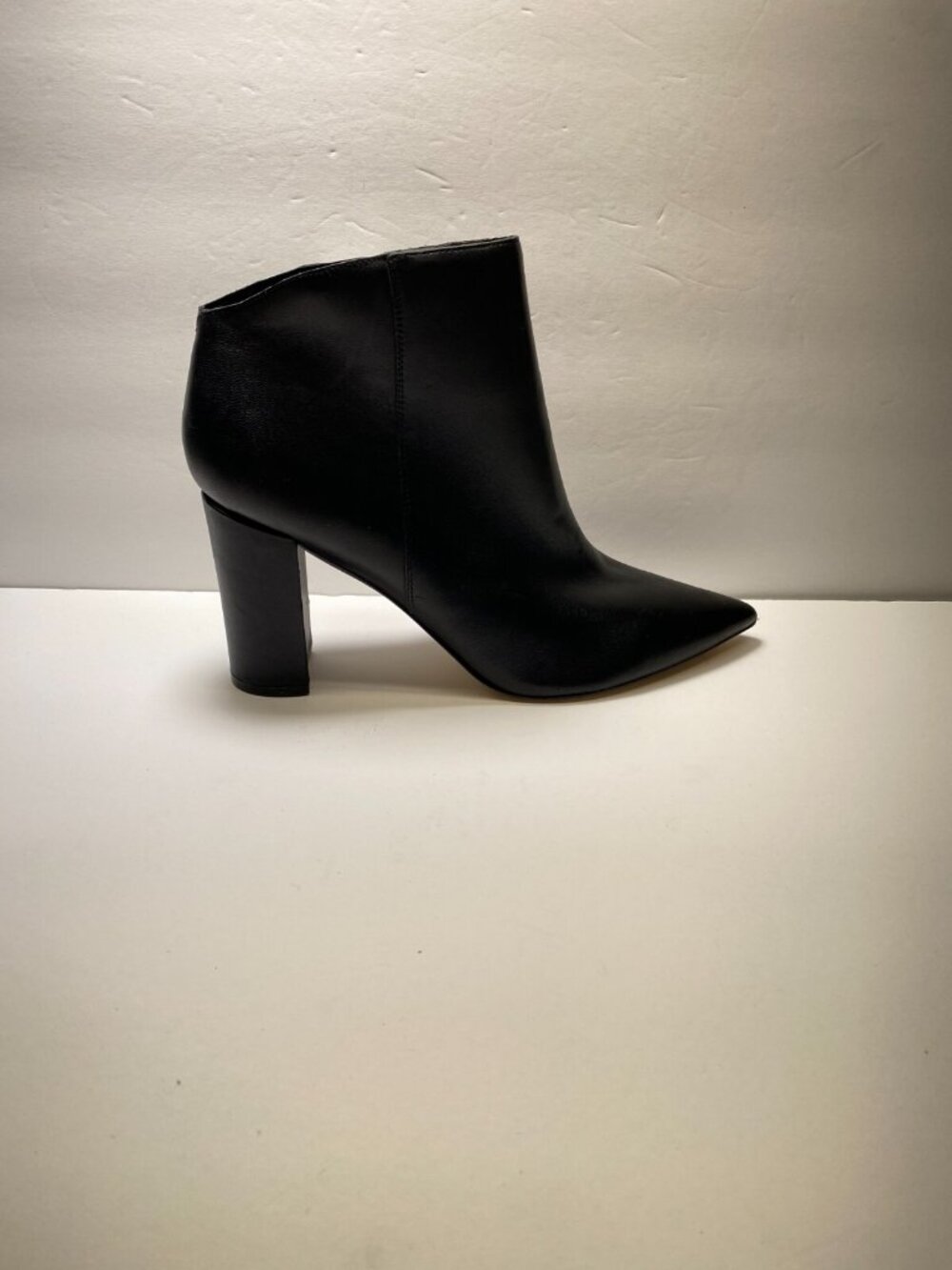 Marc Fisher Unno Women's Leather Black Heel Boot Sz 11
